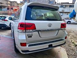 تۆیۆتا لاند کروزەر